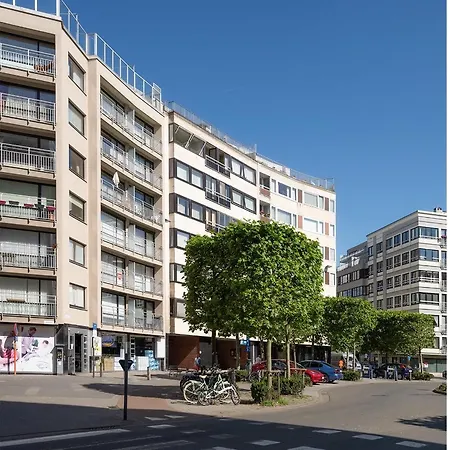 アパート La Corneille En オステンド